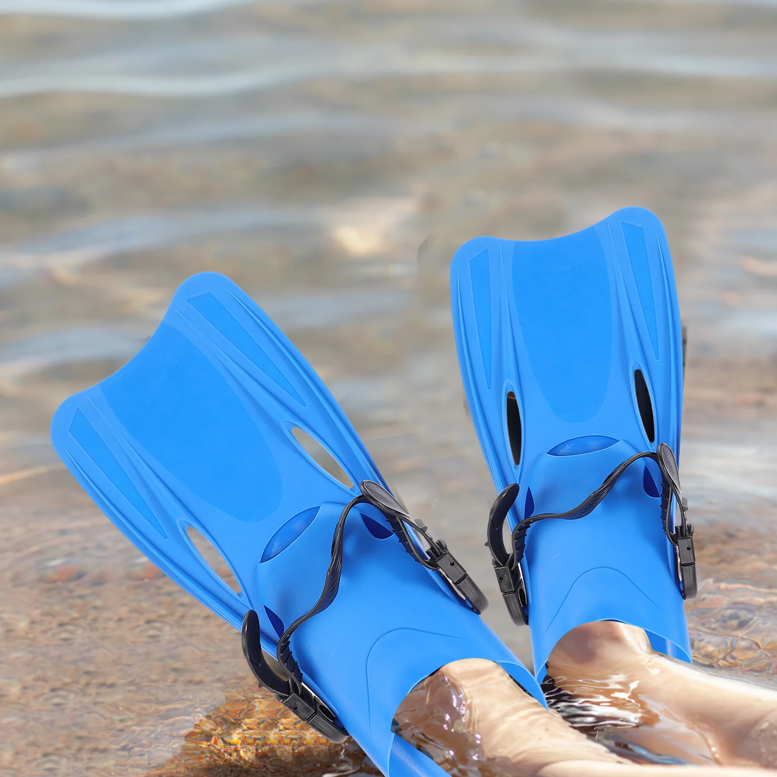 

1 Pair Adjustable Dive Fins Lightweight Portable Plastic Flippers Swimming Snorkeling Diving Accessories Adult Swim Gear For