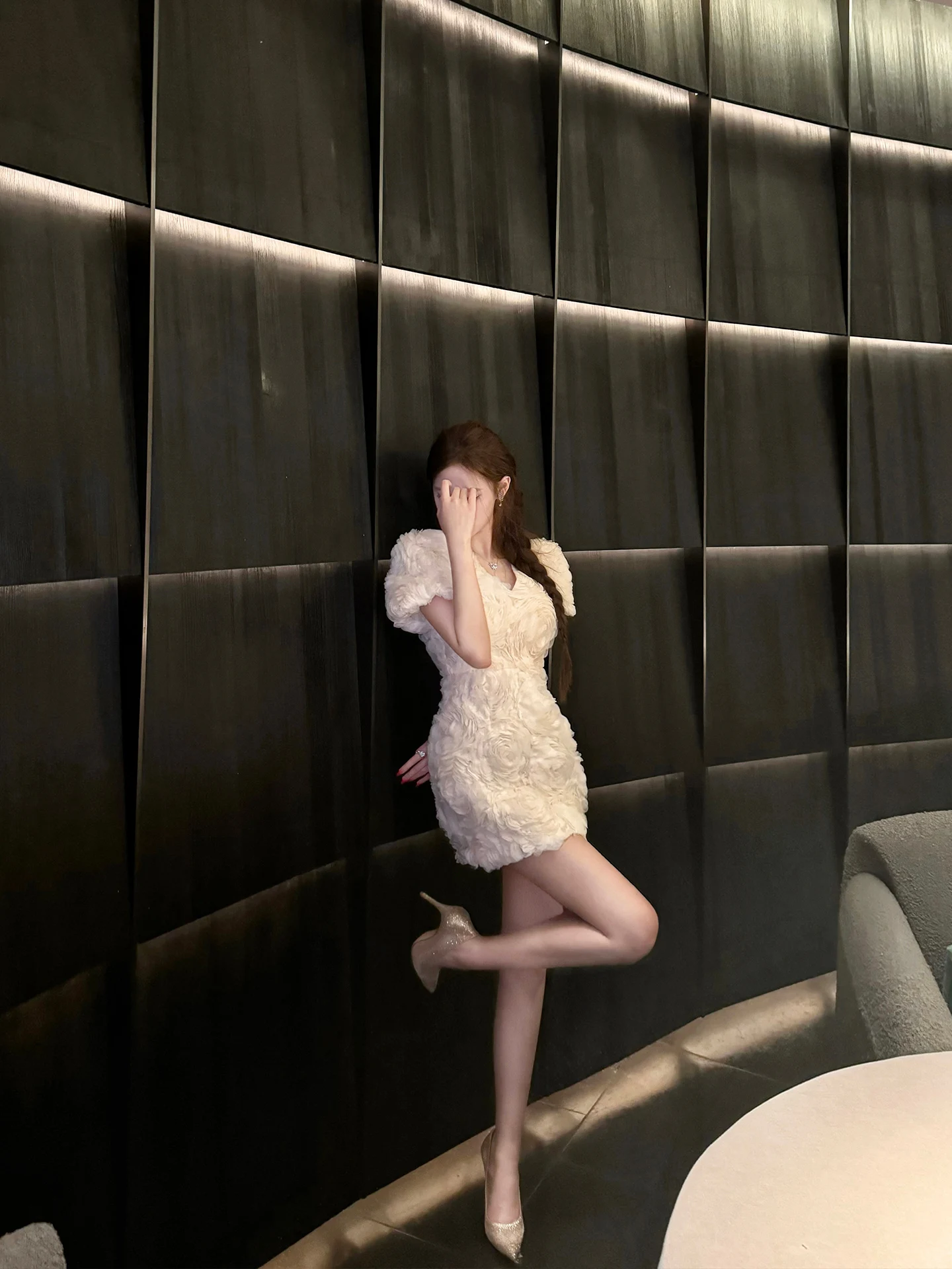 

Pure White Blooming Bubble Sve Slimming Floral Print Dr Exquisite 3D Embelliment Waist Cinching Spring Summer Women's...