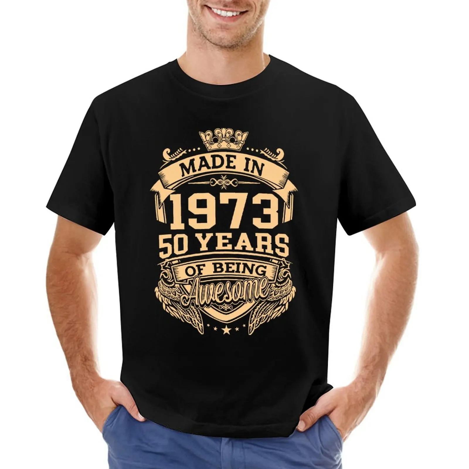 100% Cotton Made In 1973 50ปี Being Awesome 50th วันเกิดผู้ชายแปลกใหม่เสื้อยืด Tee Streetwear ผู้หญิงสบายๆ harajuku