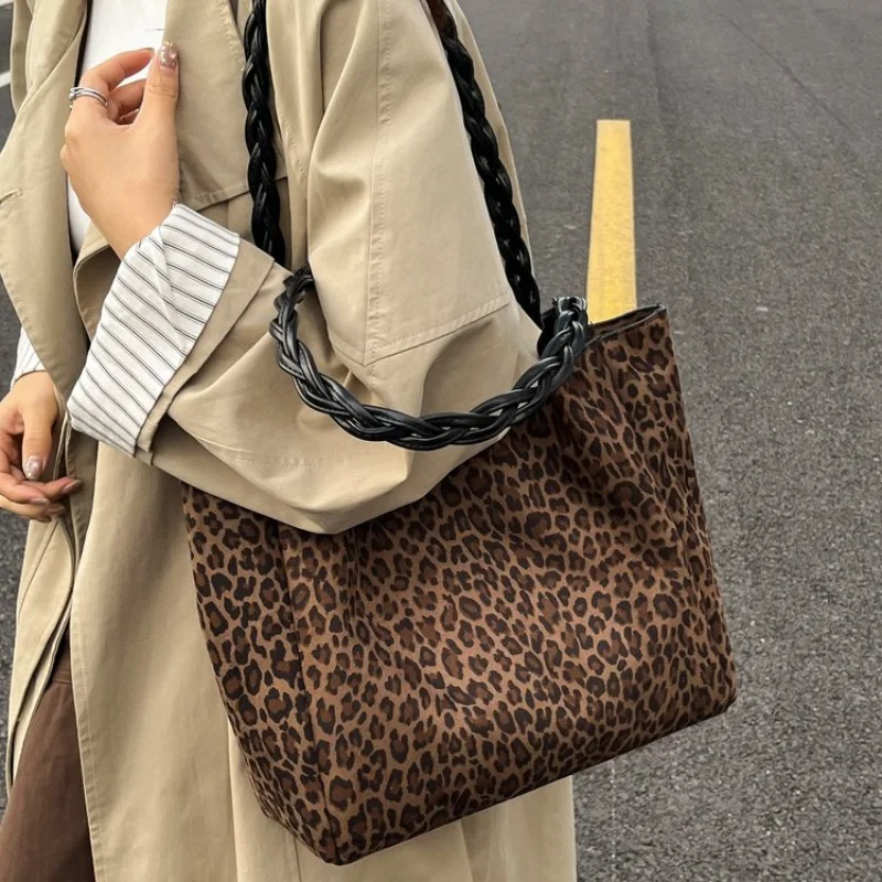 

Women's Casual Style Leopard Print Tote Shoulder Bag, Ideal for Daily Use, School Commute, Weekend Outings & Shopping Hand Bags