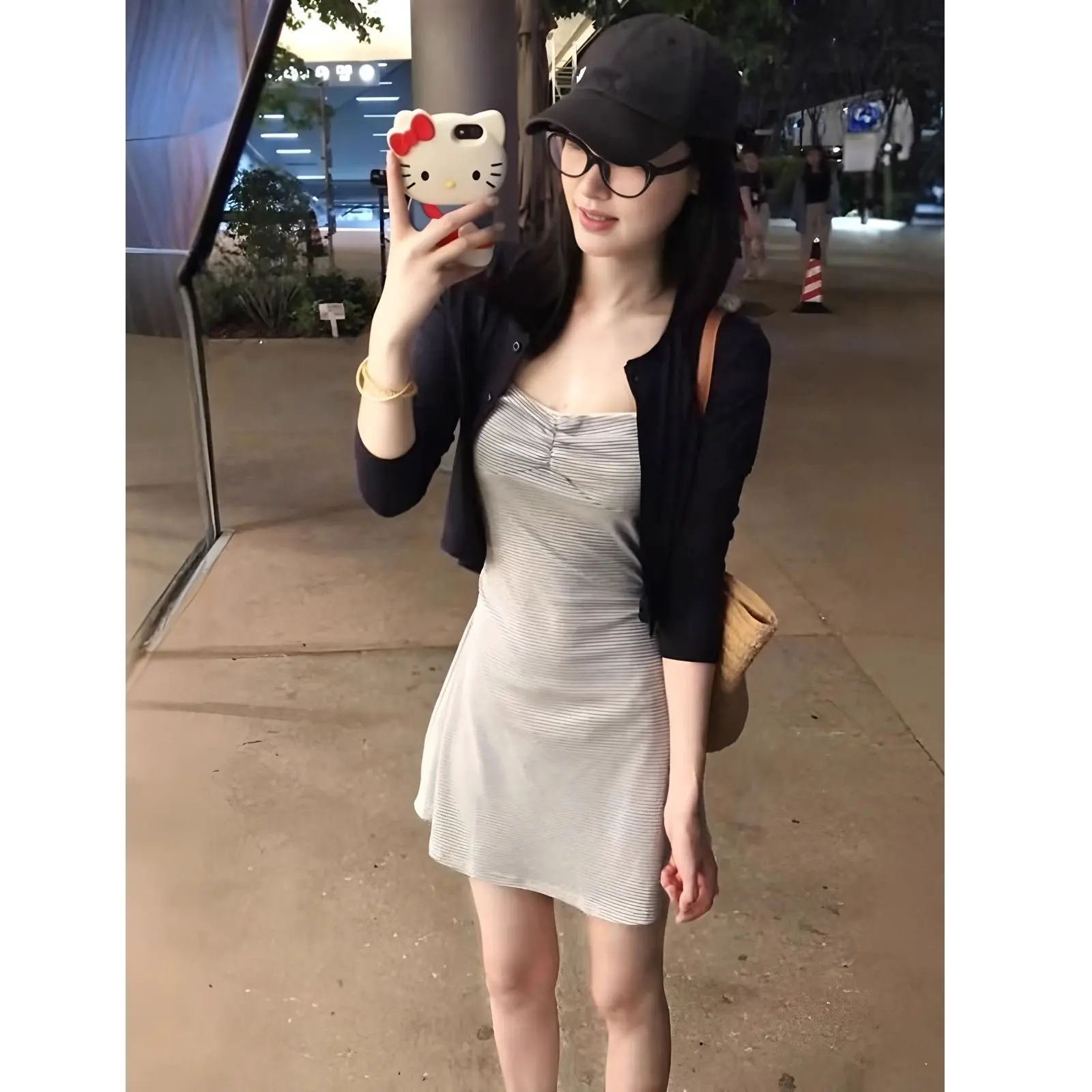 

Sweet And Spicy Grey Stripe Strap Dress Women's Spring Autumn Design Slimming A-Line Short Skirt Two-Piece Set Casual Style