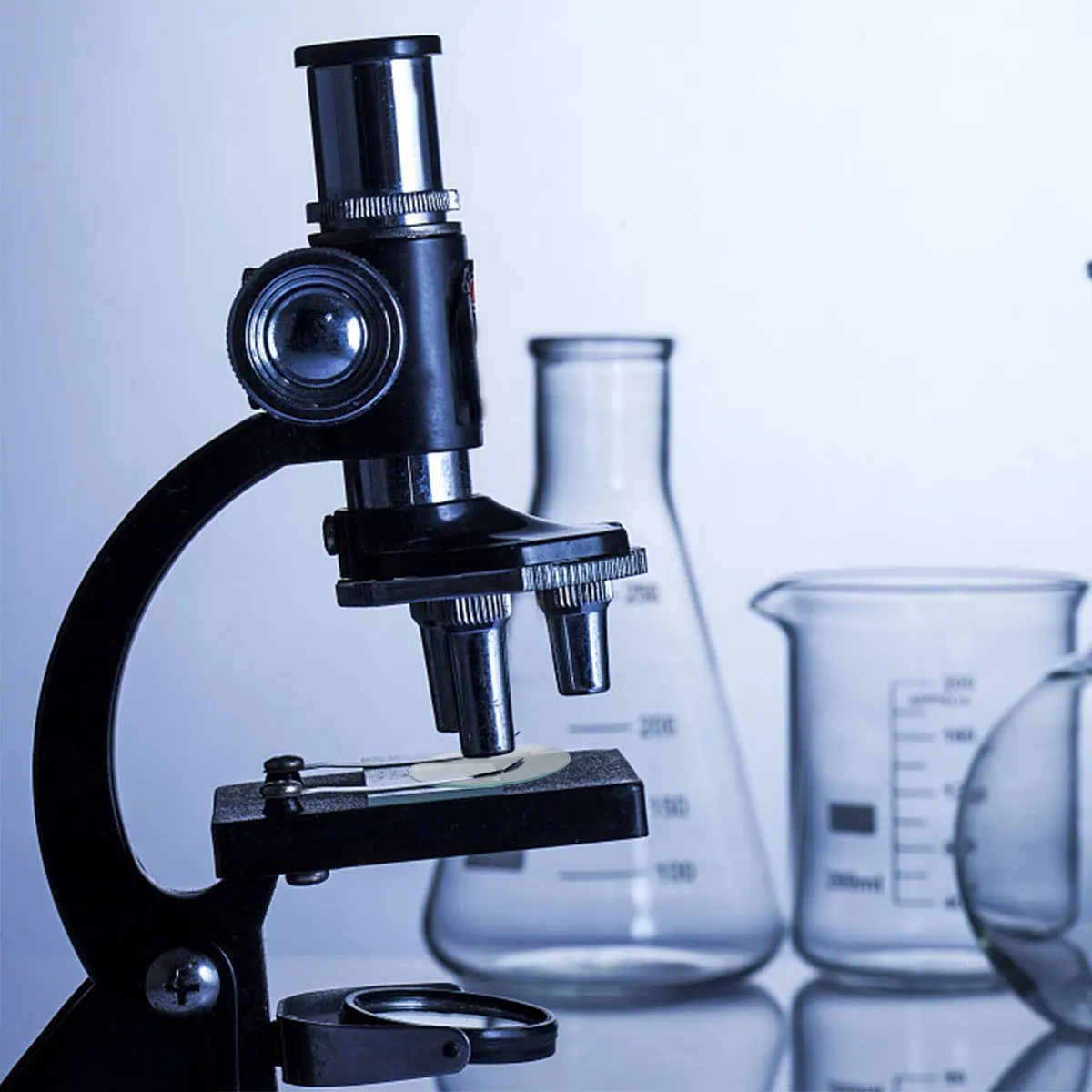 

4Pcs Heat Resistant Watch Glass Thickened Multifunctional Laboratory Glassware Durable Corrosion Resistant High Transparency