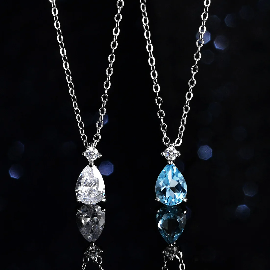 

18K Gold Natural Blue Topaz Moissanite Necklace for Women, One Carat Geometric Waterdrop Platinum PT950 Collarbone Chain