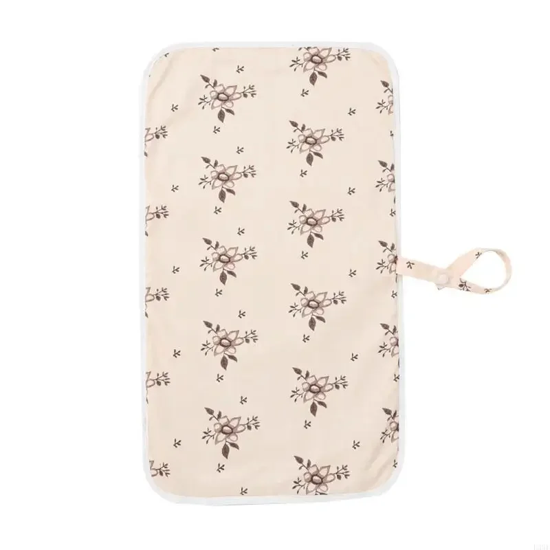 almofada-dobravel-para-troca-de-fraldas-l38e-com-estampa-colorida-a-prova-d'agua-e-compacta