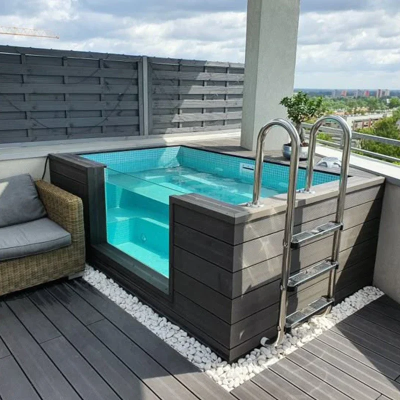 Горячий бассейн Jacuzzi на открытом воздухе, роскошный бассейн над крышей