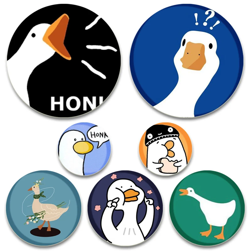 

32/44/58mm Cute Animal Duck Snap-in Pins Round Cartoon Honk White Goose Alloy Badge Punk Brooches Jewelry Gift for Friends