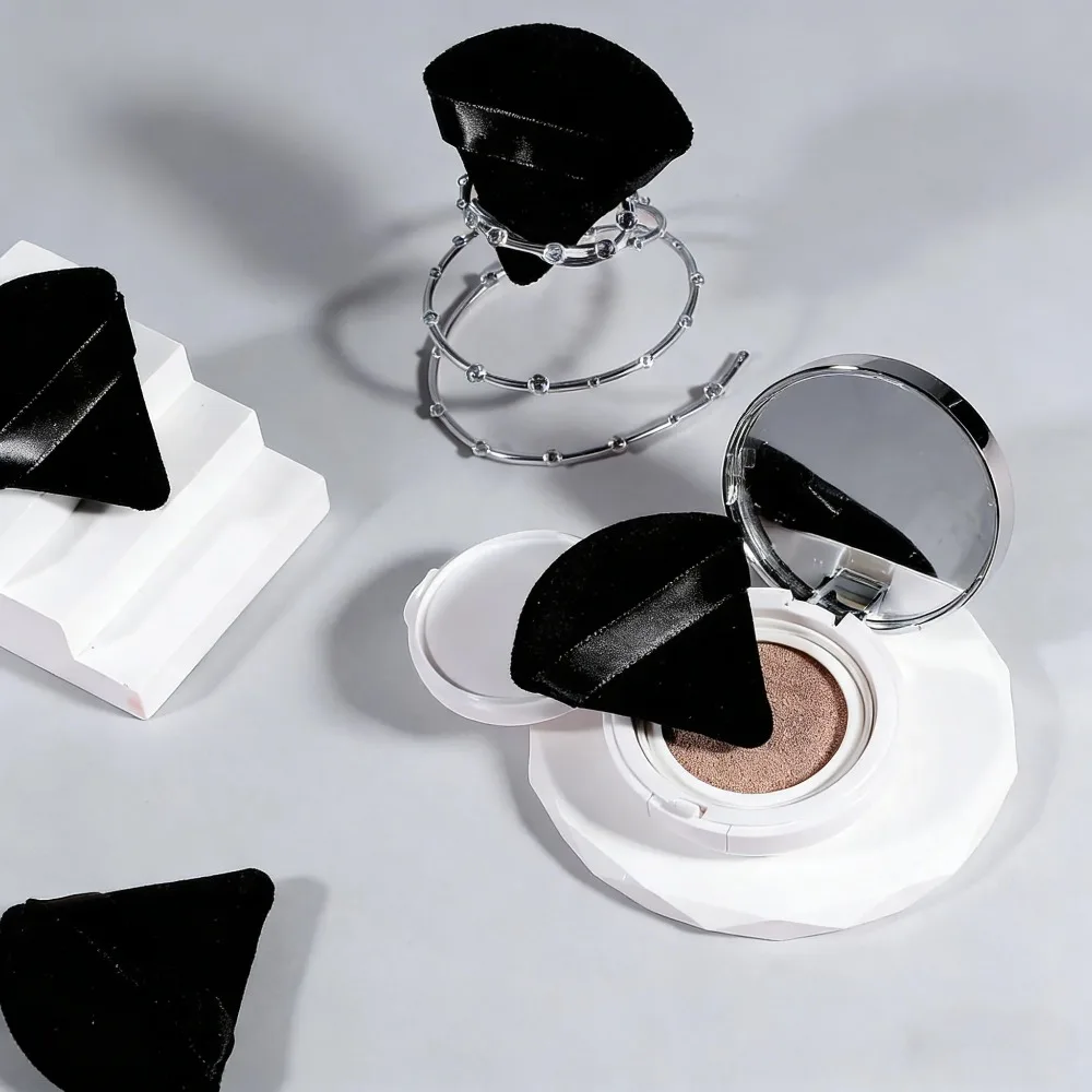 ベルベットのヘアクリップ、黒い花の形をしたヘアピン、滑り止め、女性と女の子のためのヘアアクセサリー、毎日のパーティーヘアスタイルの装飾