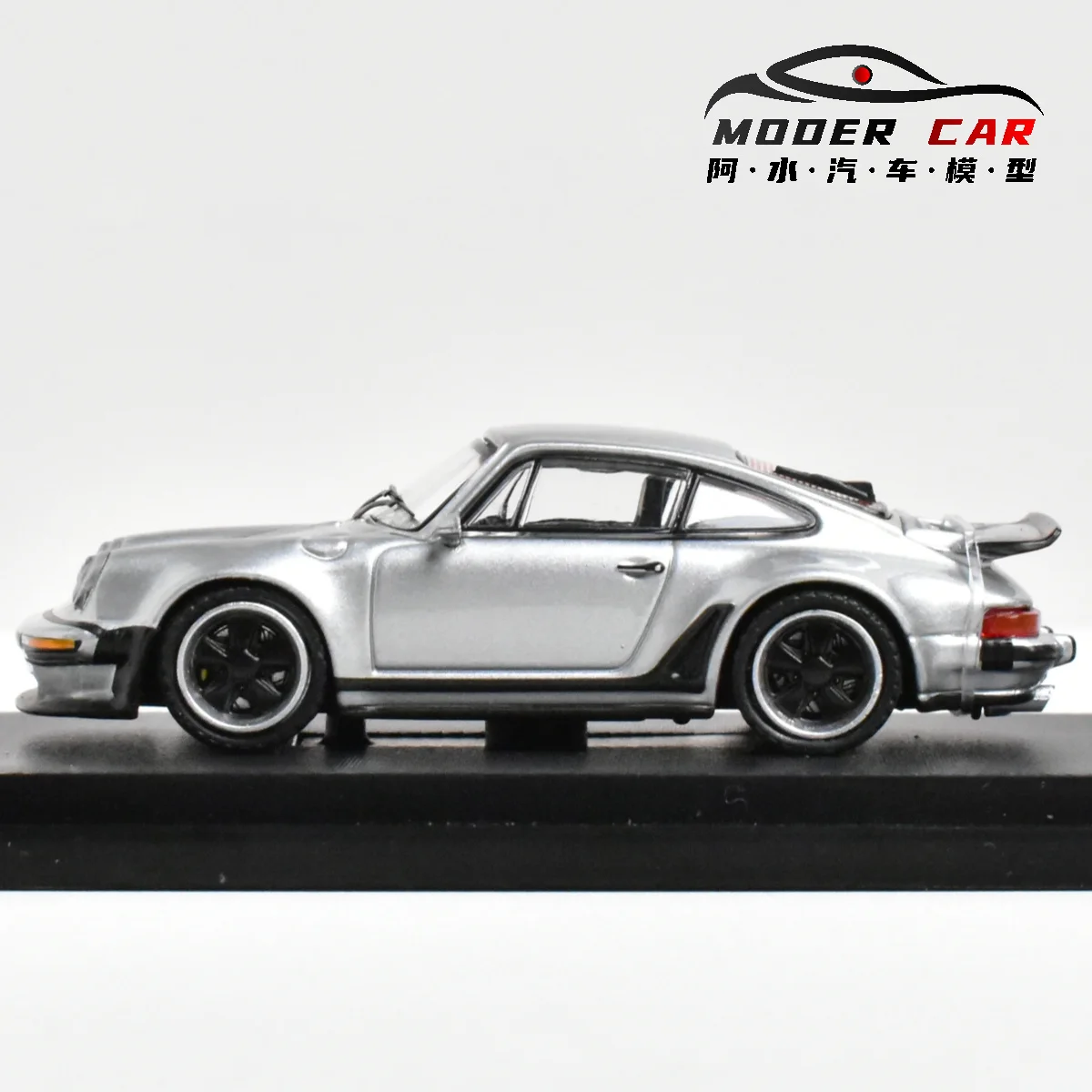 RM 1:64 Singer Turbo Study 930 Diecast Model Car