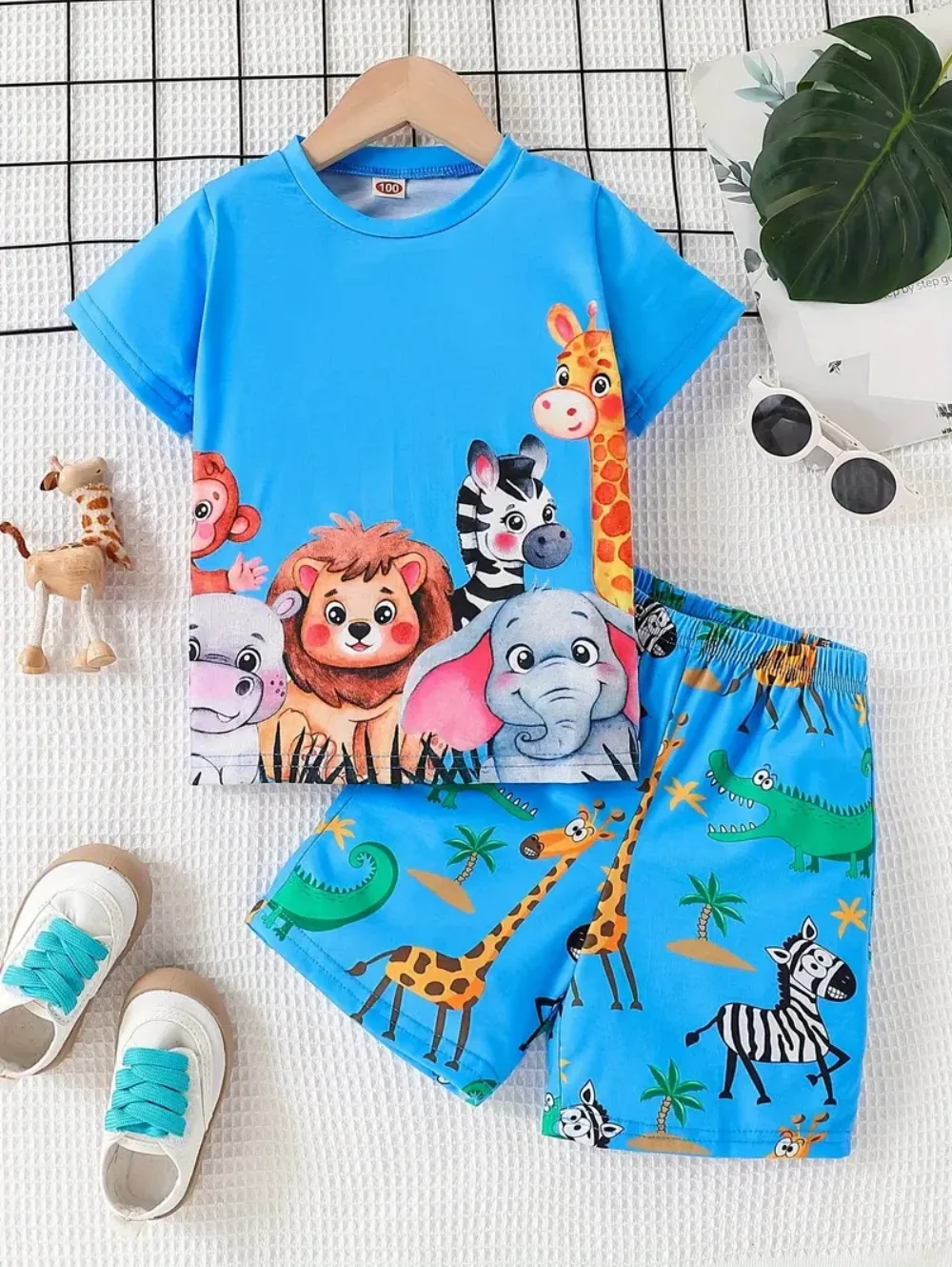 

Animal World Children's Set Cute Print Summer Sets for Children Lightweight Casual Kids Tops Outdoor Fashion Children's Clothing