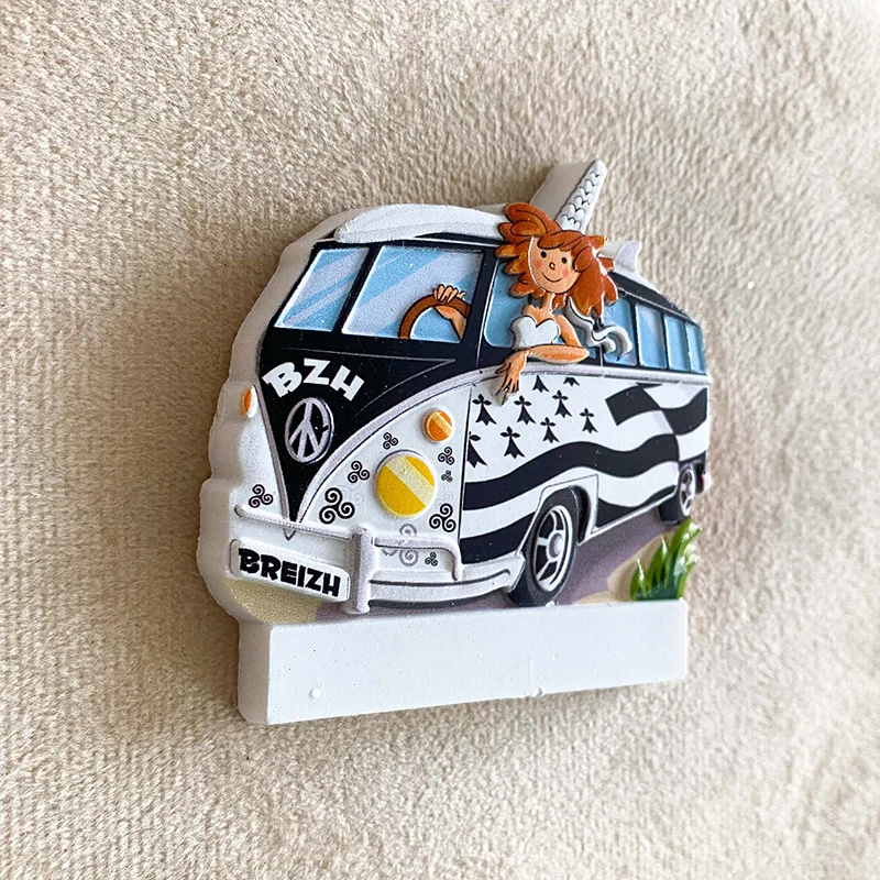 الفرنسية بريتاني حافلة فتاة صغيرة مغناطيس الثلاجة السفر تذكارية ديكور المنزل هدية تزيين رائعة #3