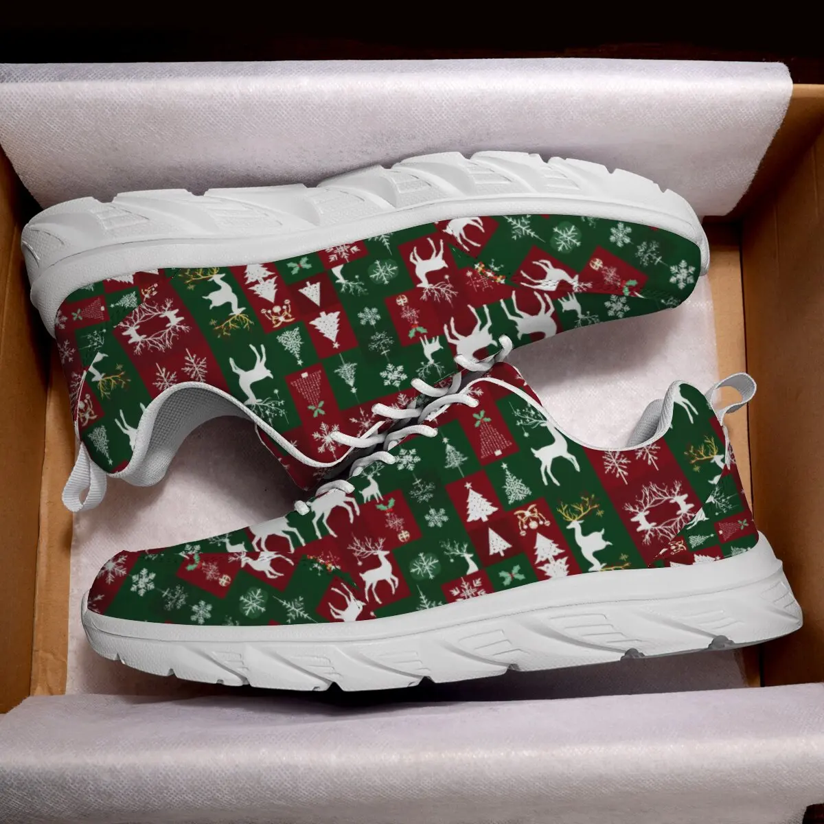 

Christmas-themed Design of New Fly-woven Round-toed Flat-bottomed Lightweight and Breathable Holiday Gift Casual Sports Shoes