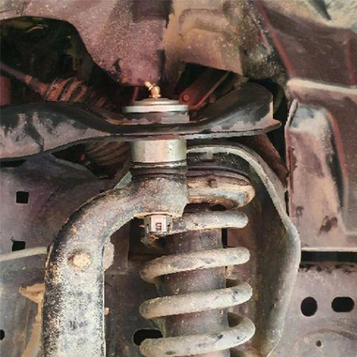 وصلة كروية علوية ممتدة للسيارة مقاس 25 مم لنيسان نافارا D40 / NP300 / باثفندر 4WD 2005+ -L94A