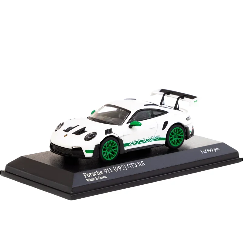 โมเดลขนาดเล็ก1:64พอร์เชอ911 992 GT3โลหะผสมสำหรับเด็กผู้ชายชุดจัดแสดงของเล่นของขวัญสำหรับเป็นของขวัญสำหรับเด็ก