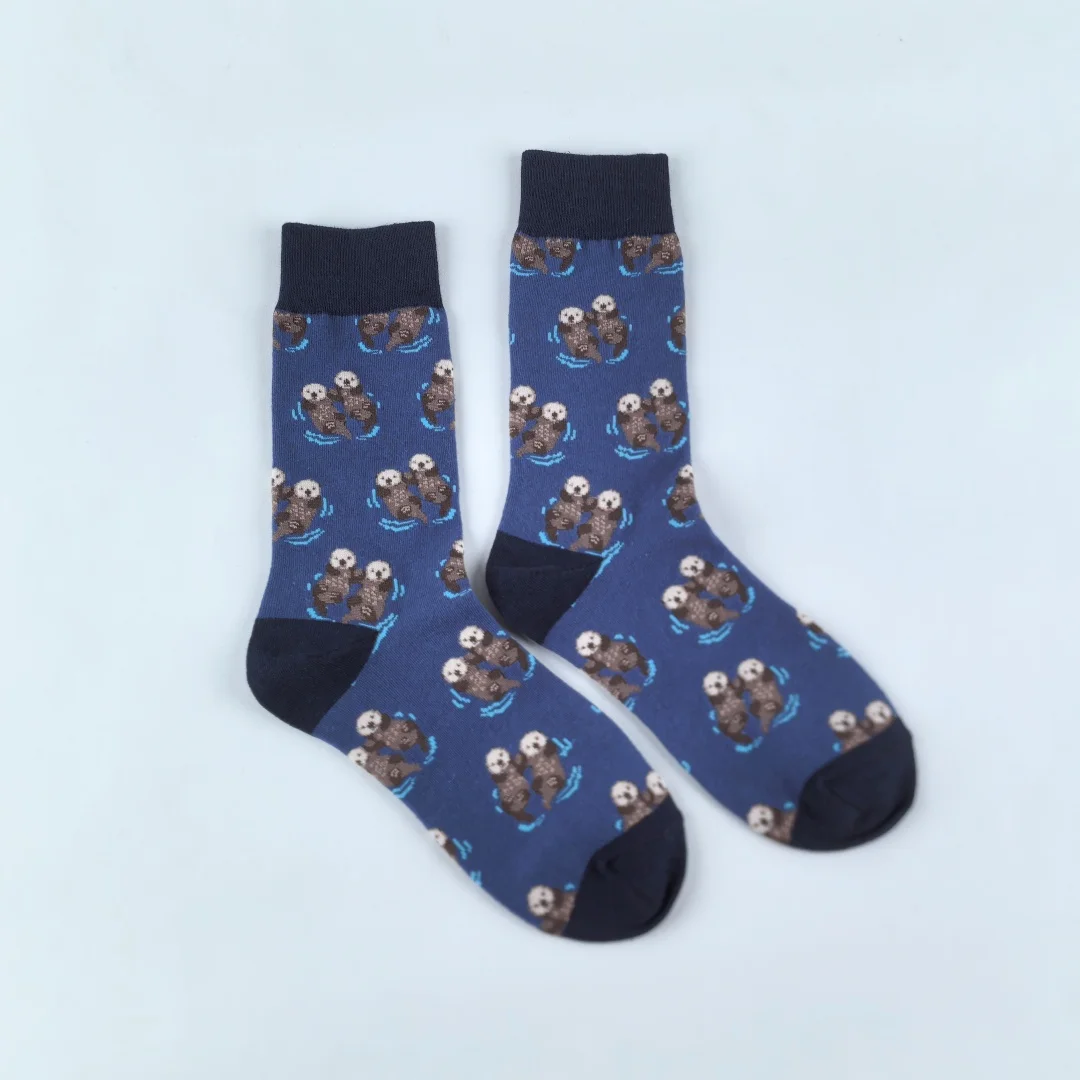 1 para wygodnych, nowatorskich skarpet męskich Cute Brothers Otter do pływania do połowy łydki na każdą porę roku — zdjęcie 7