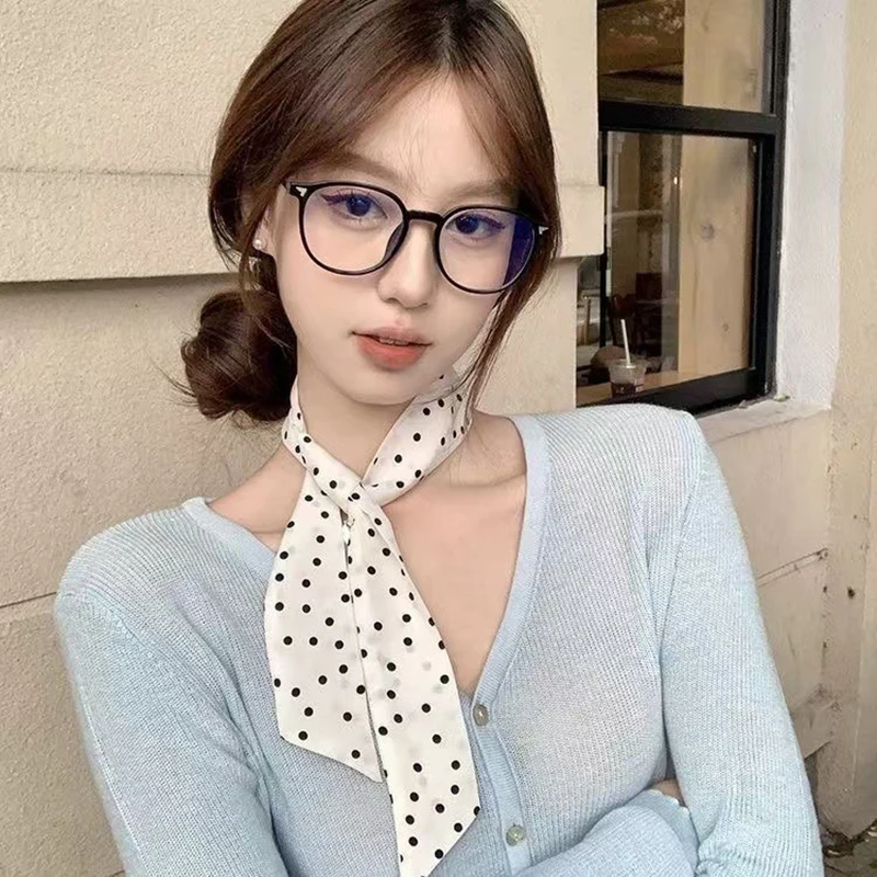 

Fashion Multifunction Silk Scarf for Women Hair Ribbons Headbands Bandana Female Bag Wrist Wrap Neckerchief Foulard Neck Ties