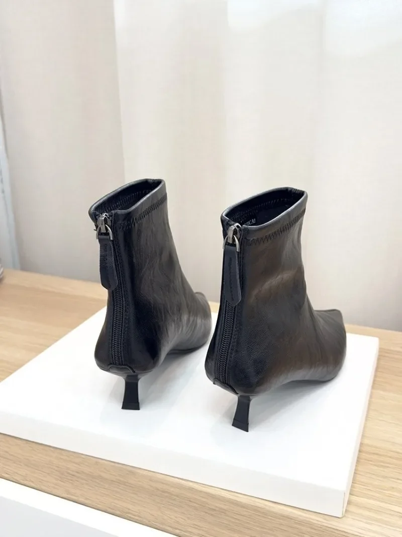 Modische, bequeme Damenstiefel im neuen Stil, Winter-Bestseller, elegante und sexy spitze High-Heel-Stiefeletten – Detail 3
