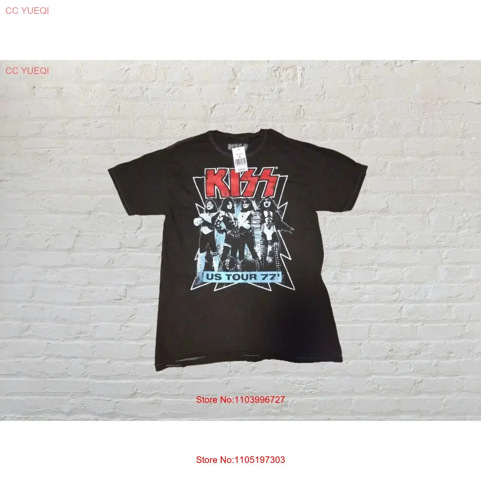 تي شيرت Kiss World Tour '77 للرجال مقاس MED برقبة دائرية أسود عتيق مصمم جرافيك مغسول ملابس قابلة للتنفس وناعمة ومريحة