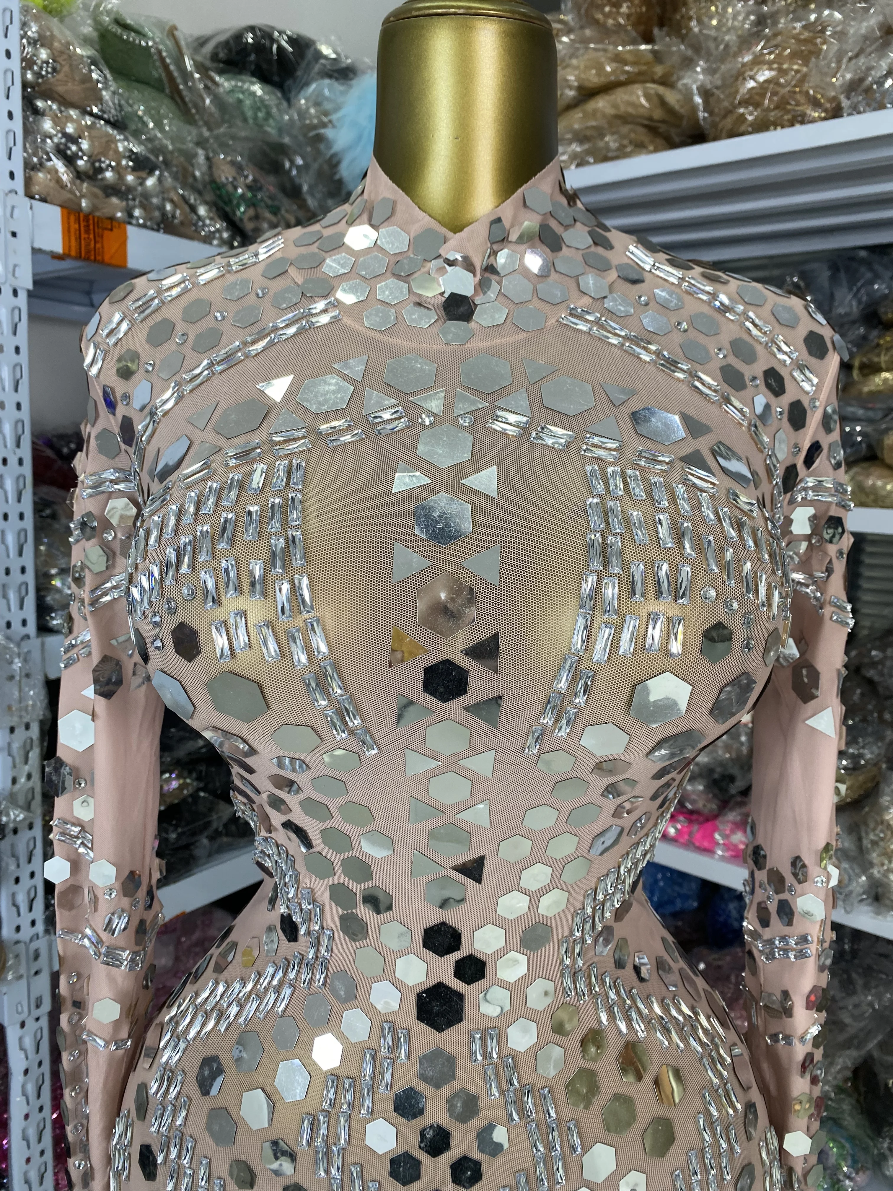Abito da tuta trasparente sexy da donna con paillettes scintillanti e strass, costumi da spettacolo in rete nuda, abiti da sera per feste da discoteca