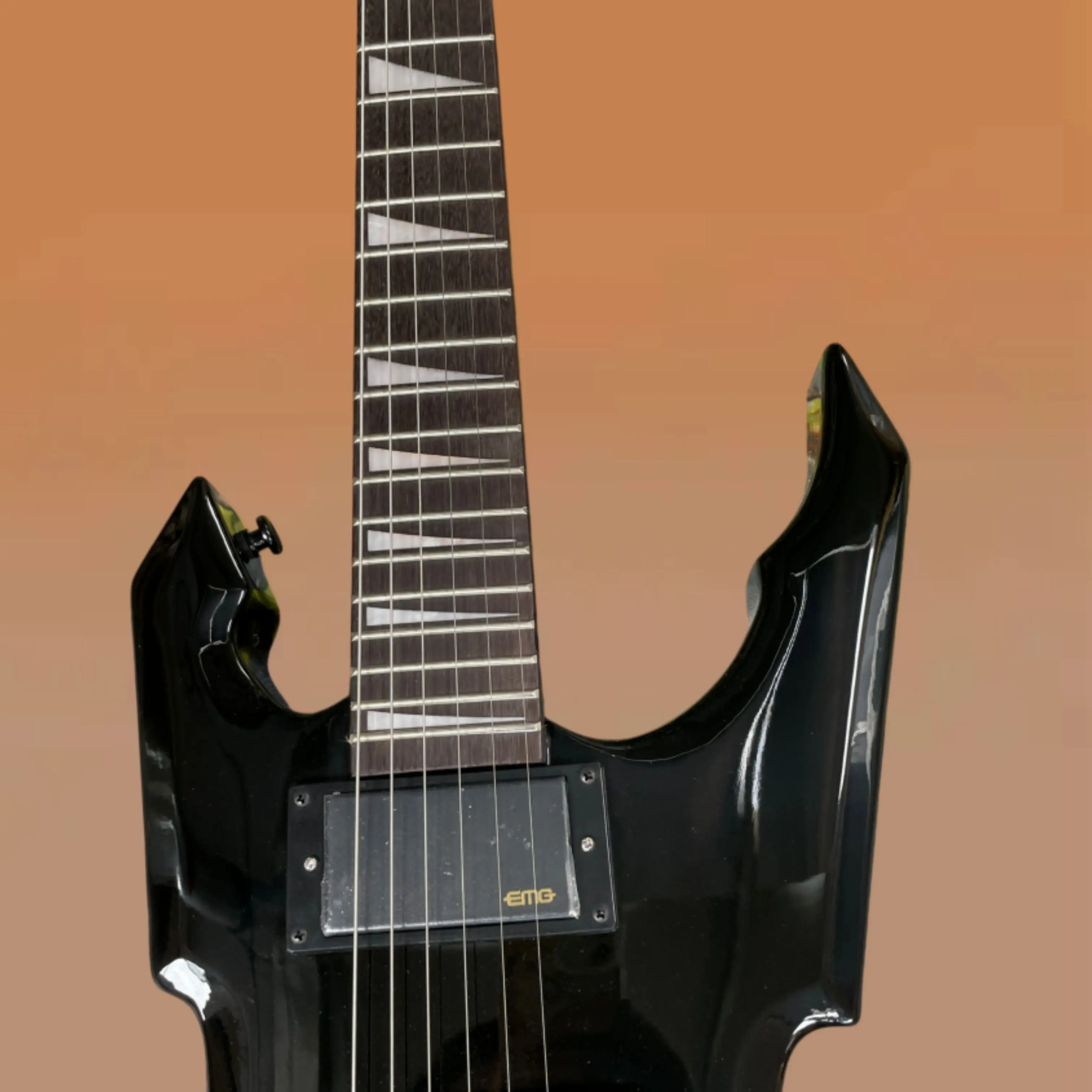 Cool & Sleek Glossy Black 6-String Electric Guitar, Sharp Angular Body, Exquisite Workmanship Guitars, Ideal Rock Music Guitarra