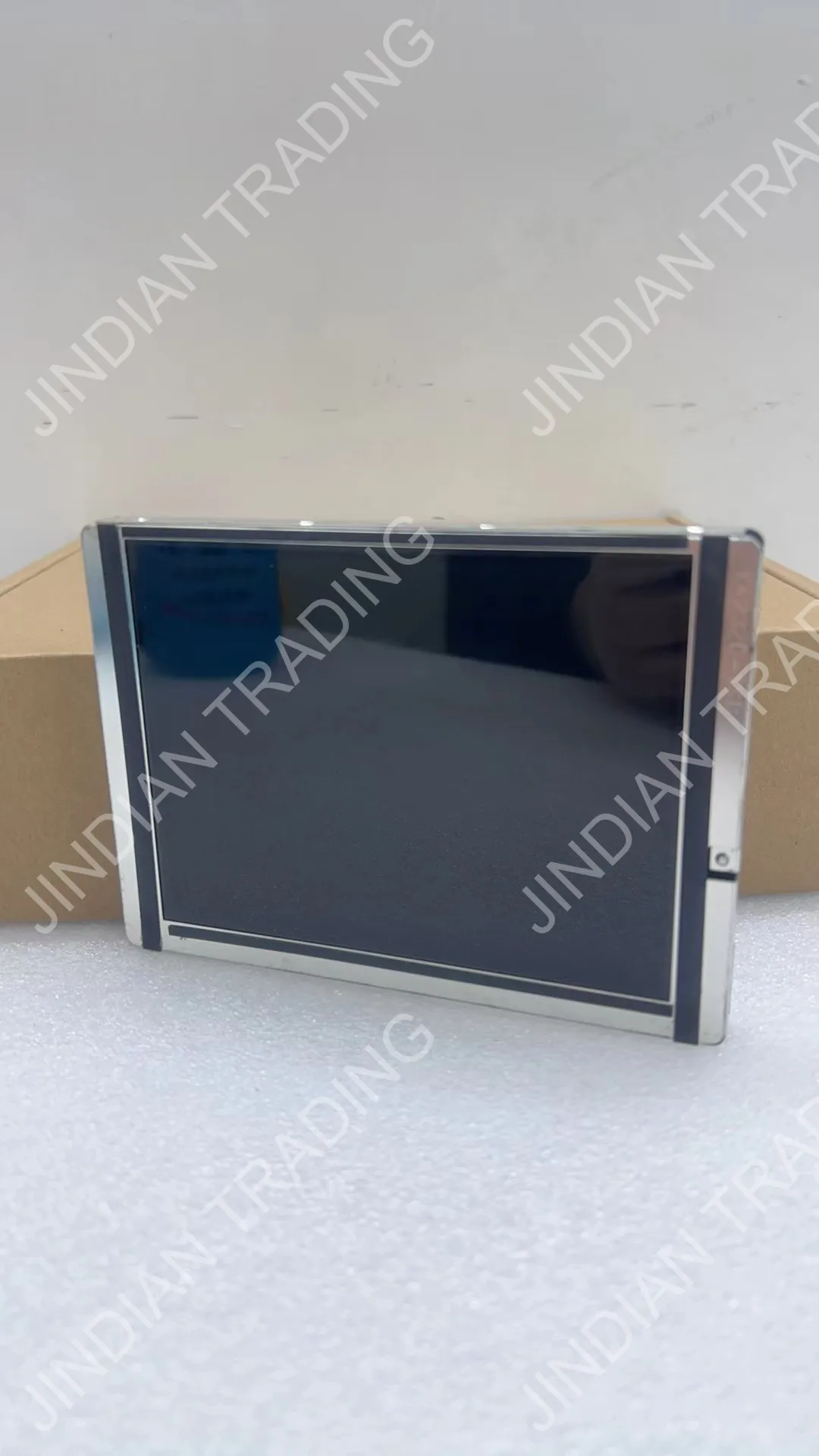 5.7-inch LQ057Q3DC03 LCD screen 320 * 240 500cd/m ² Free shipping for RGB 33Pin display screen