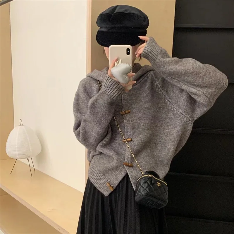 2025 Lazy Style Wooden Buckle Jacket Coat Women's Autumn New Mountain Outdoor Hooded Knitting Coat