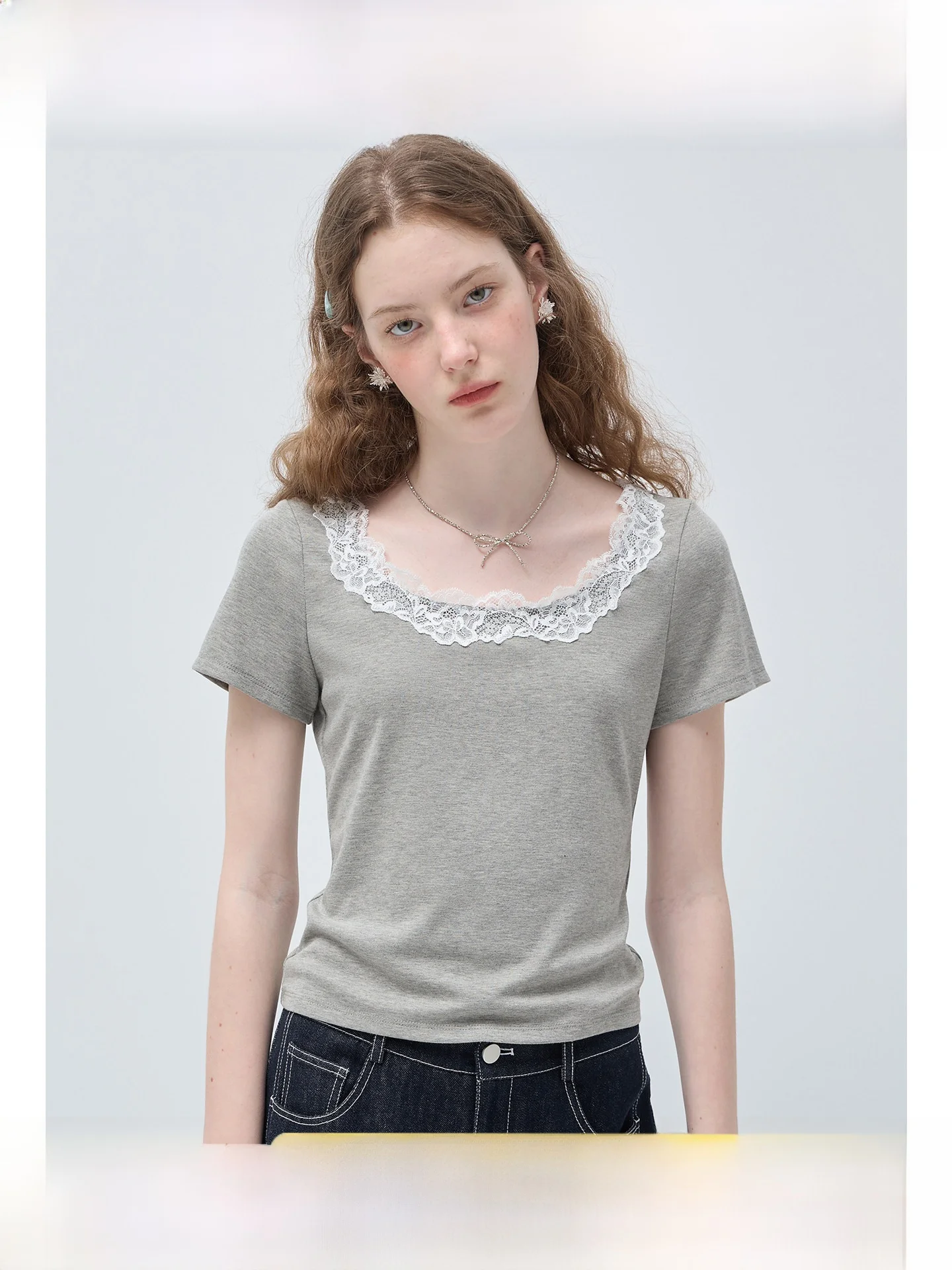 

plus Size Lace Short Sleeve T-Shirt Women's Casual Style Standard Fit Summer Breathable Skin-Friendly round Neck Top for Plum...