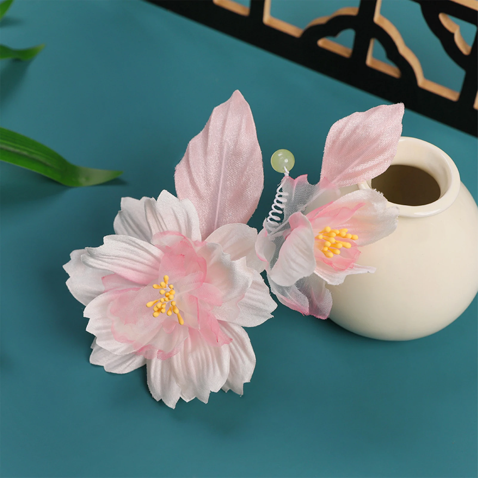 

2PCS New Chinese Style Flower Hair Clips Fairy Side Hairpin Pearls Chinese Wedding Hair Acessories Retro Costume Hair Jewelry