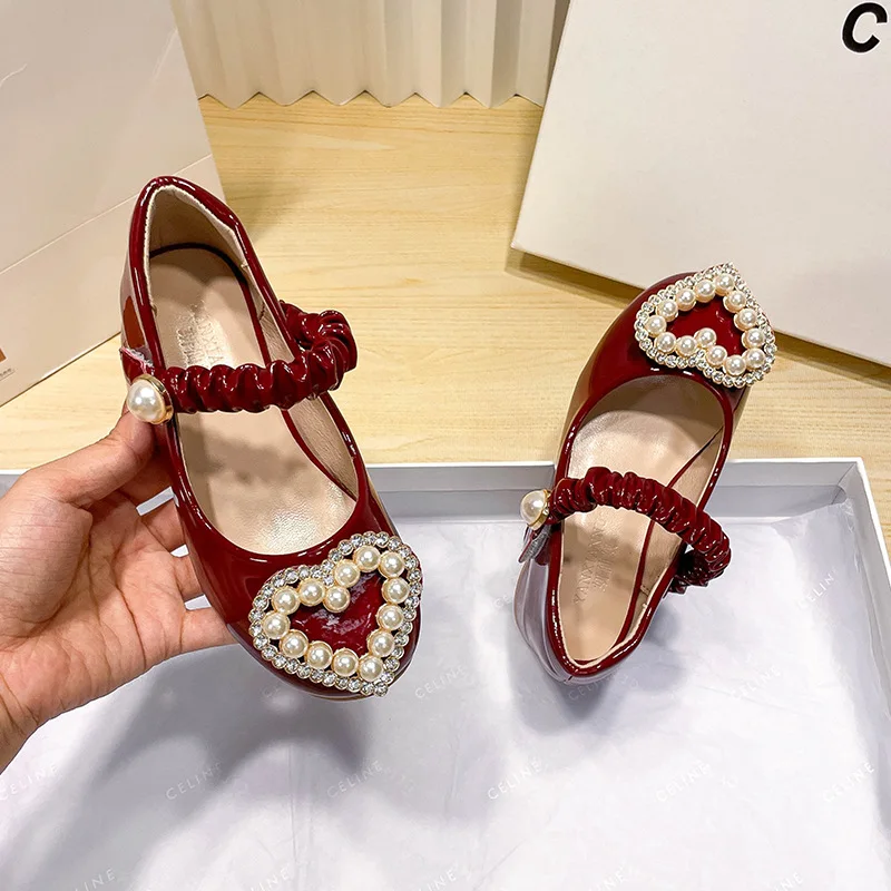 2026 Girls' Velcro Patent Leather Shoes Korean Style Spring Autumn New Soft Sole Princess Children's Footwear