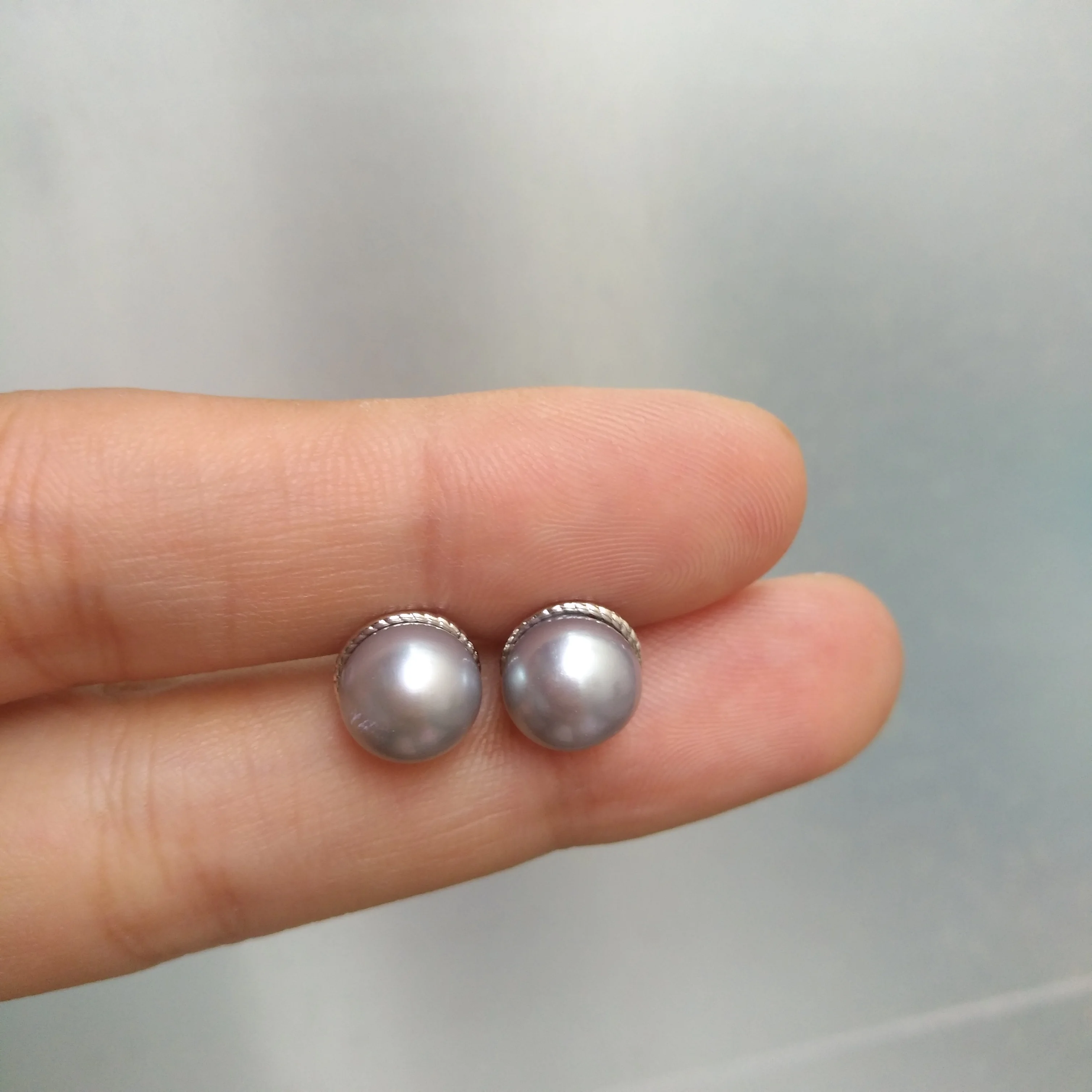 Hot Dainty Aaaa Vintage 6-7mm Natural Seawater Light Akoya Gray Real Pearl Earrings Apply Any Occasion