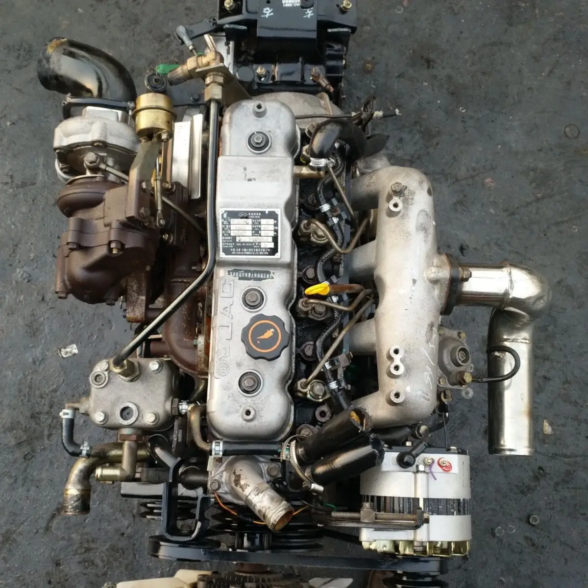 Used Diesel Engine for JAC Truck 4DA1T With air Pump 4-cylinder 2.5L for Heavy Load and Various Working Environments