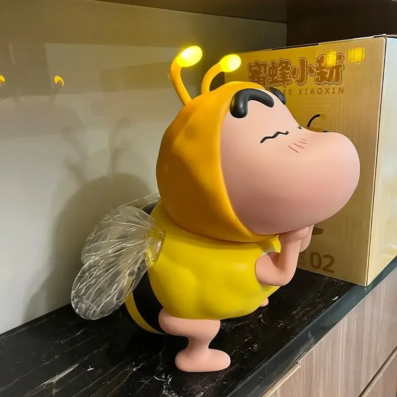 Inventory Crayon Shin-chan Figure Luminous Nohara Shinosuke Cosplay Bee Action Figurine Pvc Model Statue Doll Toys Festival Gif