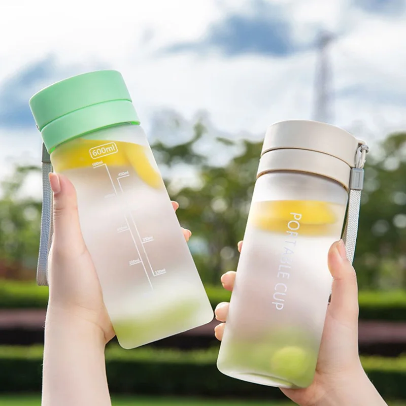 600/800ml Water Bottle Transparent Water Cup Bottle BPA Free Portable Outdoor Sports Cup Mug Student with Rope