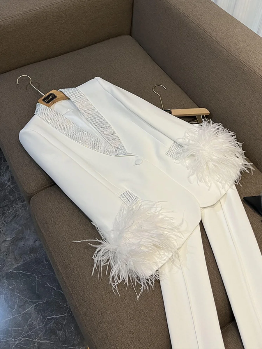 

Роскошный костюм из страусиных перьев и блесток с вышивкой, комплект из джата и брюк, женская модная рабочая одежда, длинная свева на молнии