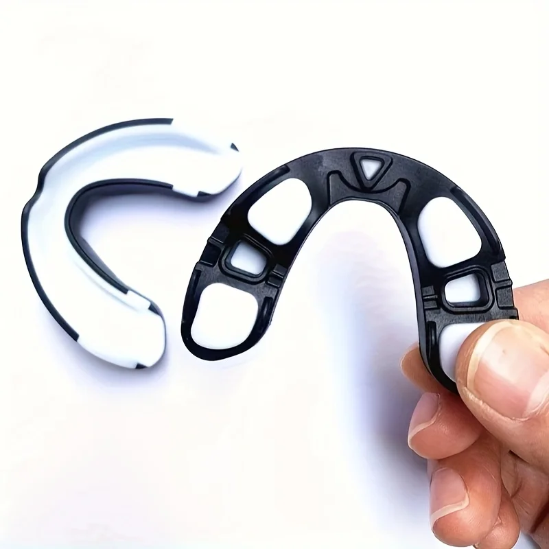 4 قطع من واقي أسنان فنون الدفاع عن النفس - مناسبة للملاكمة والتايكوندو والرياضات القتالية، خاصة للتدريب والمنافسة