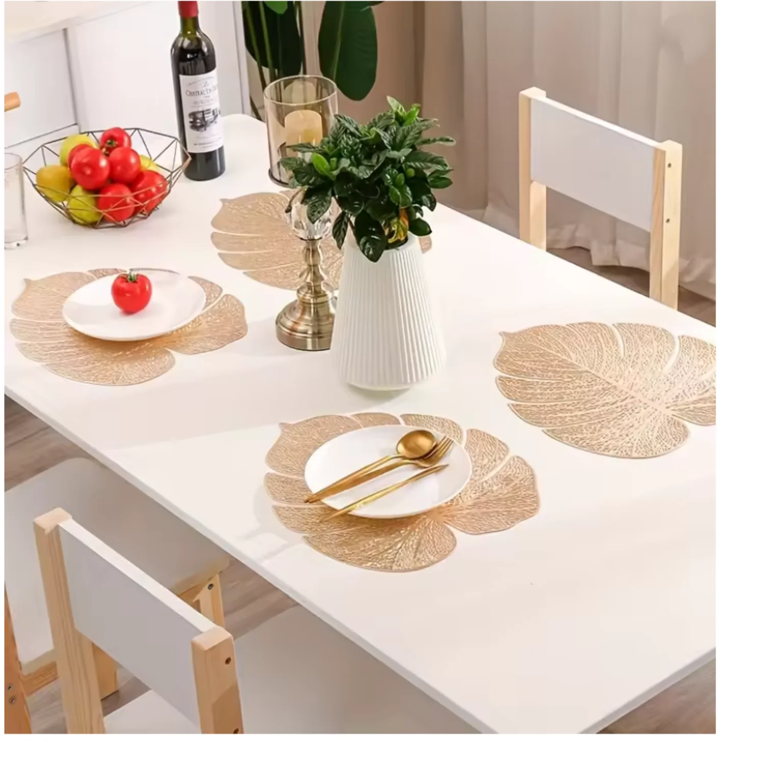 Single oil-resistant mat, hollow leaf-shaped, heat-resistant, anti-slip, featuring a pothos leaf pattern, made of PVC material.