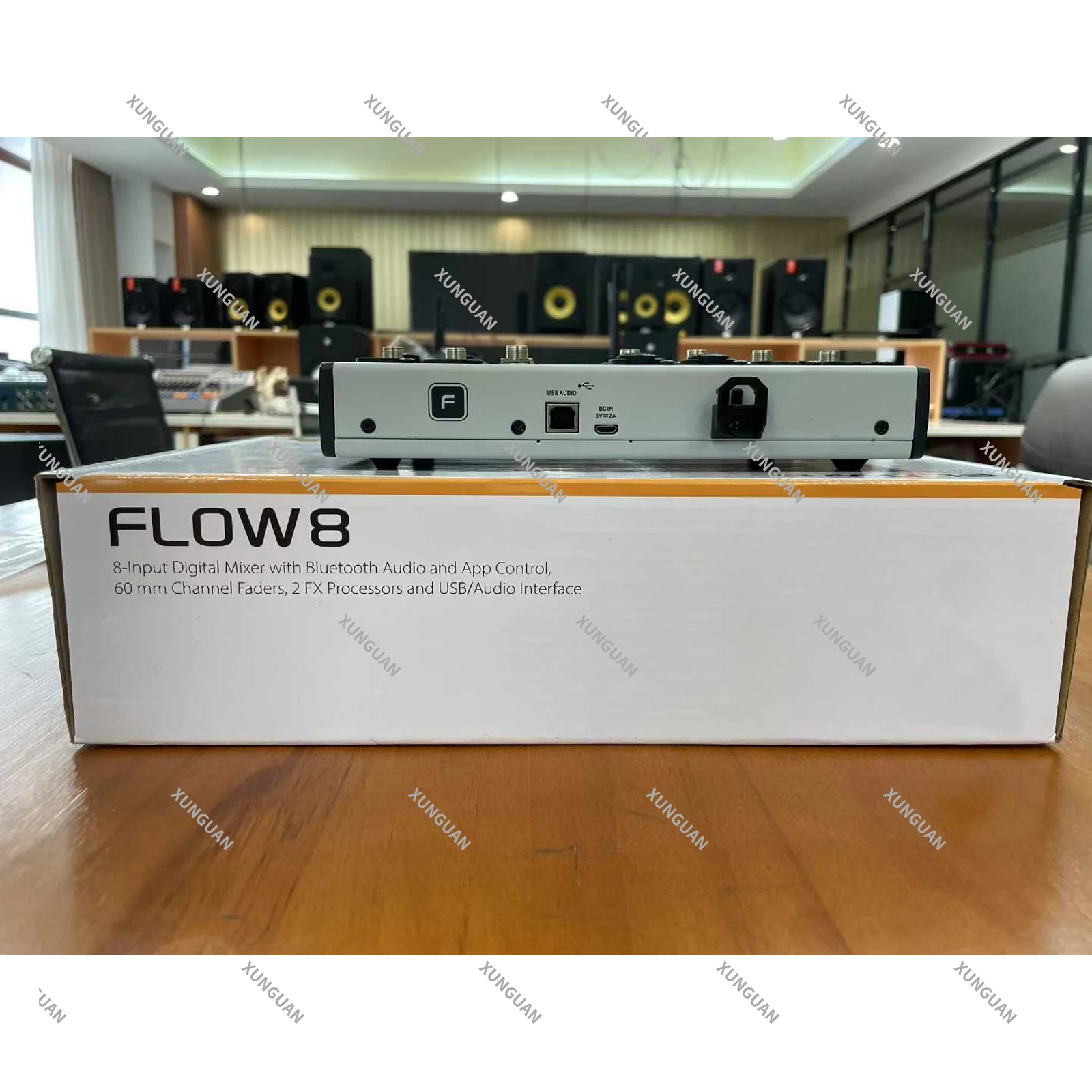Flow8 Mini Console Mixer Digital 8CH com Áudio Bluetooth e Controle de Aplicativos 2 Processadores FX e Interface USB/Audio