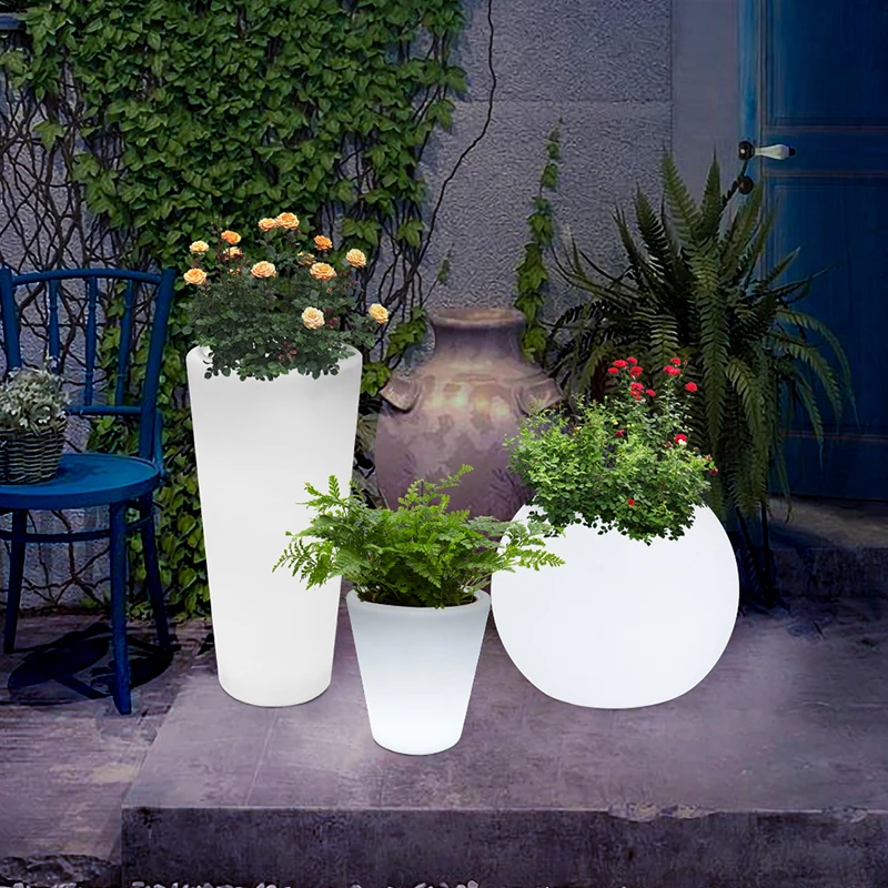 Creative luminous plastic large pot new high-end flower pot with lamp outdoor courtyard villa entrance decorative flower