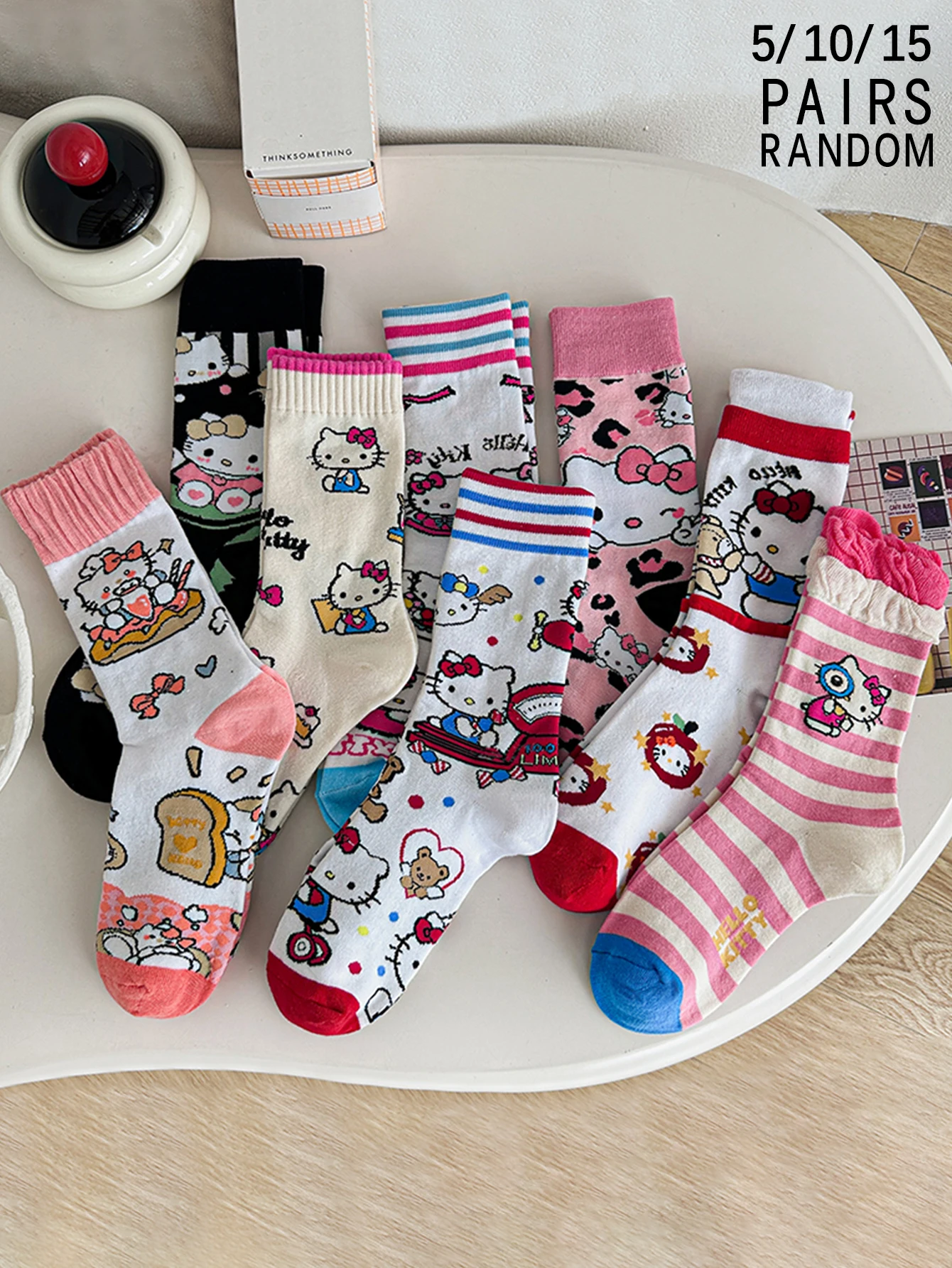 

5/10/15 Pairs of random miniso New sanrio Cartoon pattern hello Kitty Comfortable and breathable Women's Mid-Calf Socks