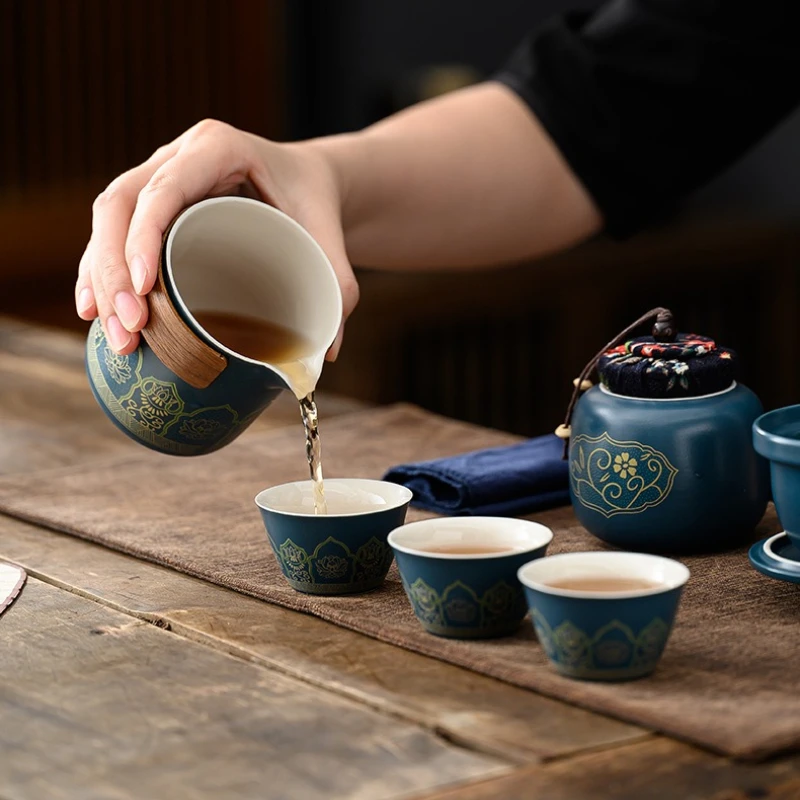 Tragbares Edelstahl-Reise-Teeset Japanisches Gongfu Schnellbrüh-Becher Einfach zu Reinigendes Teegeschirr für Camping Geschäftsgeschenk-Set