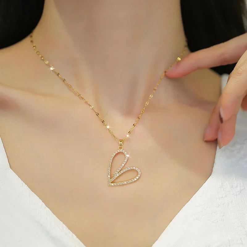 Geometric Love Zircon Luxury Banquet Wedding Heart Pendant Necklace Female Versatile Clavicle Titanium Steel Chain