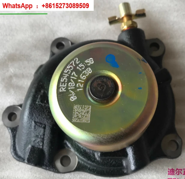 

RE545572 Садовый погрузчик Компактный общественный трактор 4024TT Аксессуары для водяного насоса с двигателем