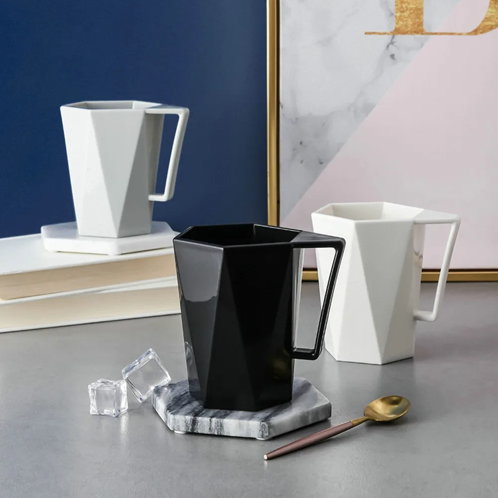 Creative Geometric Design of Wash Cup Plastic Material Toothbrush Cups Drinking Cup Mugs Brushing Cups Unbreakable Toothbrush