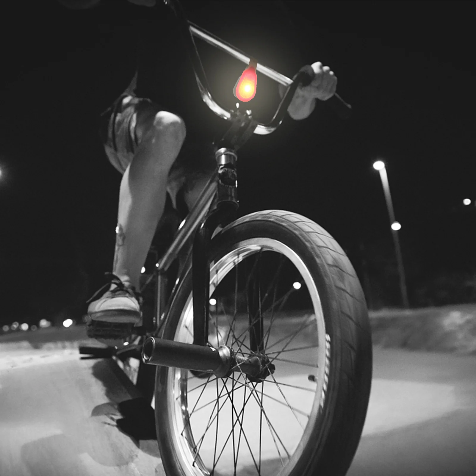 

2Pcs Waterproof Lightweight Backpack Clip Lights for Night Running Cycling Outdoor Safety Running Light Backpack Light