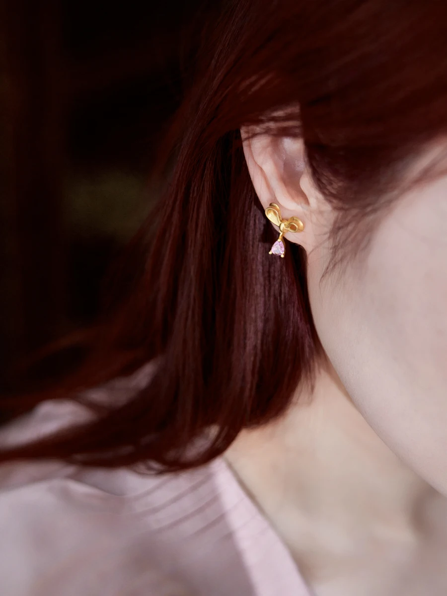 pure-silver-knot-earrings-gold-plated-women's-fashion-jewelry-luxury-minimalist-ear-cuff-honey-whisper-series