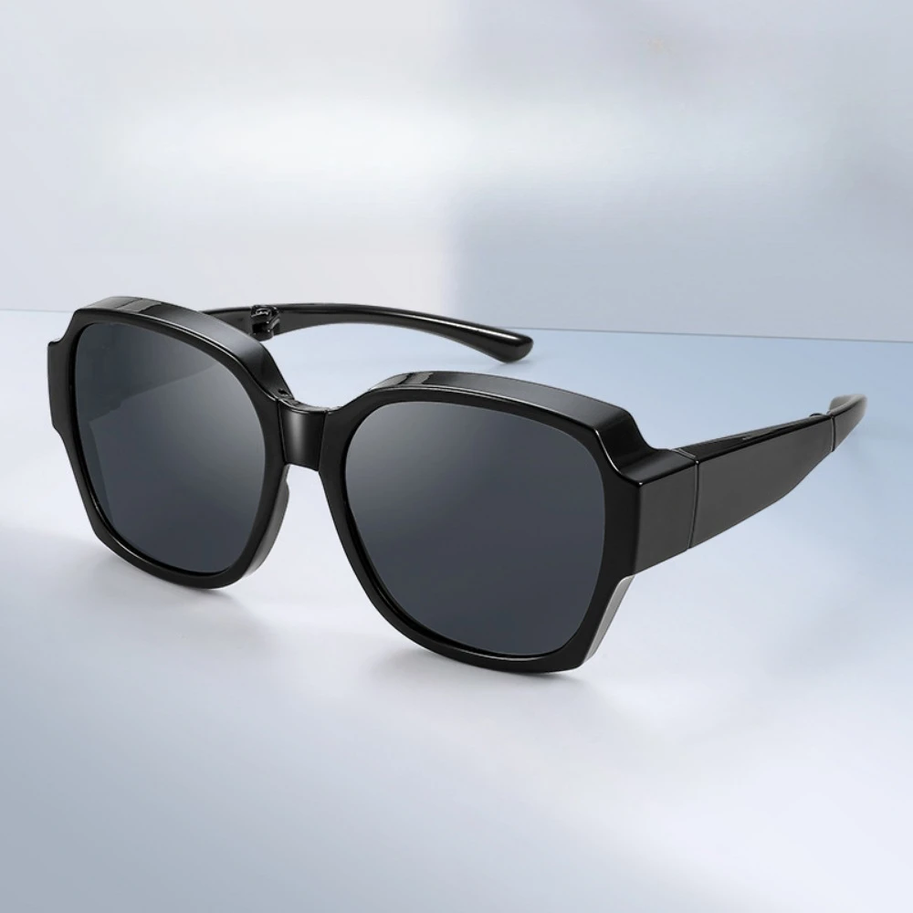 Portable Foldable Clip-on Sunglasses Women Premium Polarized UV Protection Shades Outdoor Travel Daily Myopia Matching Fashion
