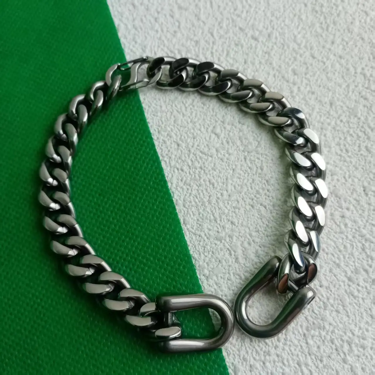 

10.5mm pure titanium polished flat keychain [small package chain]