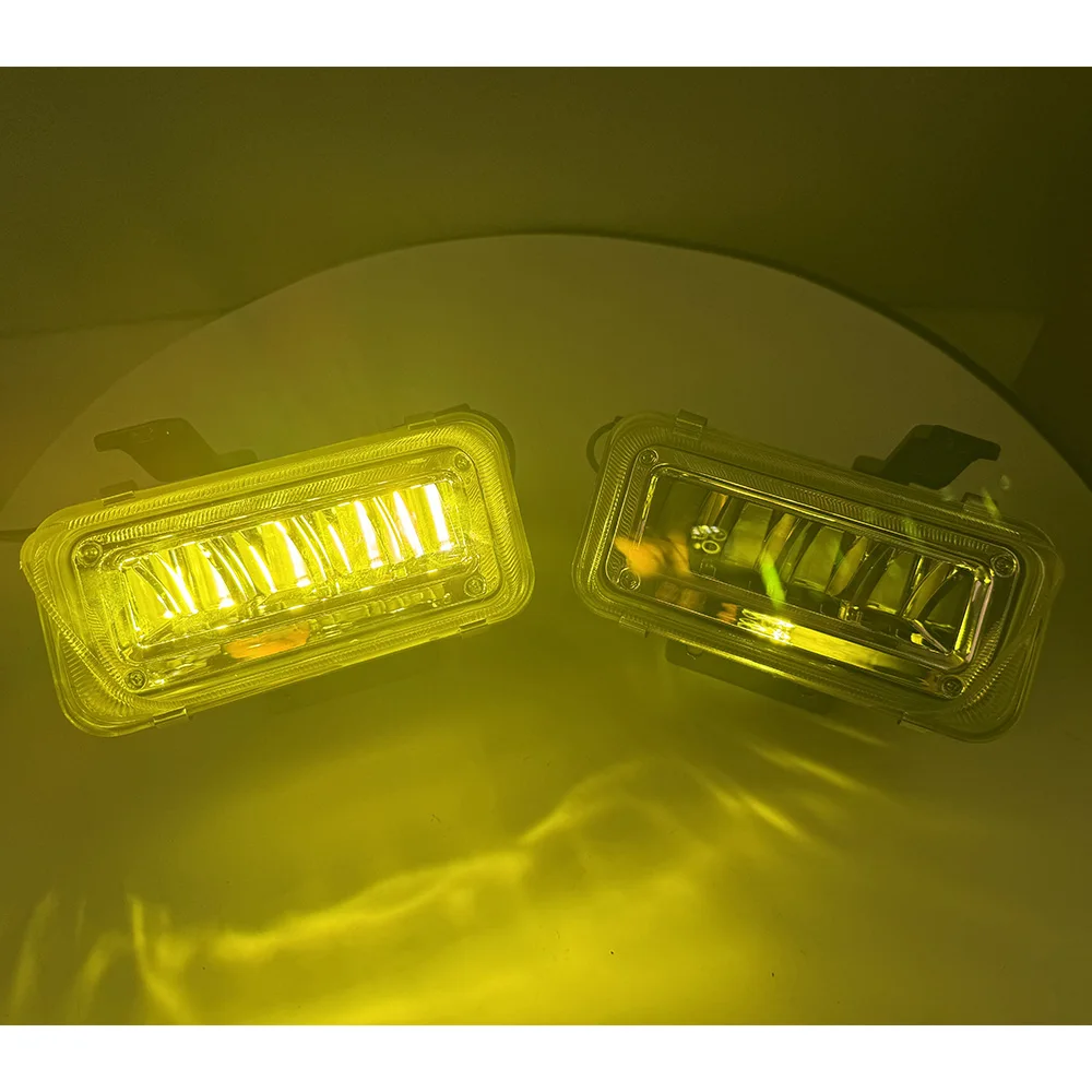 

A Pair Fog Lamp ELF 700P Truck 2008 Front Bumper Yellow Light High End Configuration Aluminum Alloy Material For Isuzu