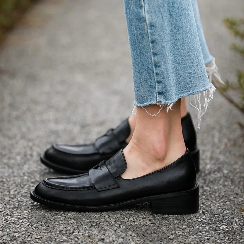 Genuine Leather Horseskin Women Flat Shoes Lazy Slip-On Solid Loafers Lady Casual Walk Shoes Woman Shoes Spring Daily Loafers