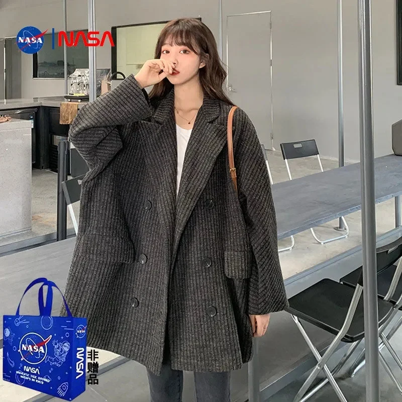 

Light Mature Style Commuting Woolen Coat Coat Coat 2023 Women Winter New Slim and Loose Fitting Mid Length Thickened Trench Coat