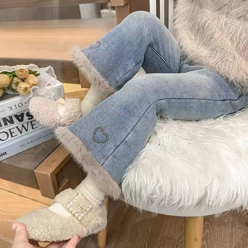 Girls' Fleece-Lined Flared Jeans Thickened Winter Pants with Bell Bottom Design Stylish & Warm Toddler Trousers